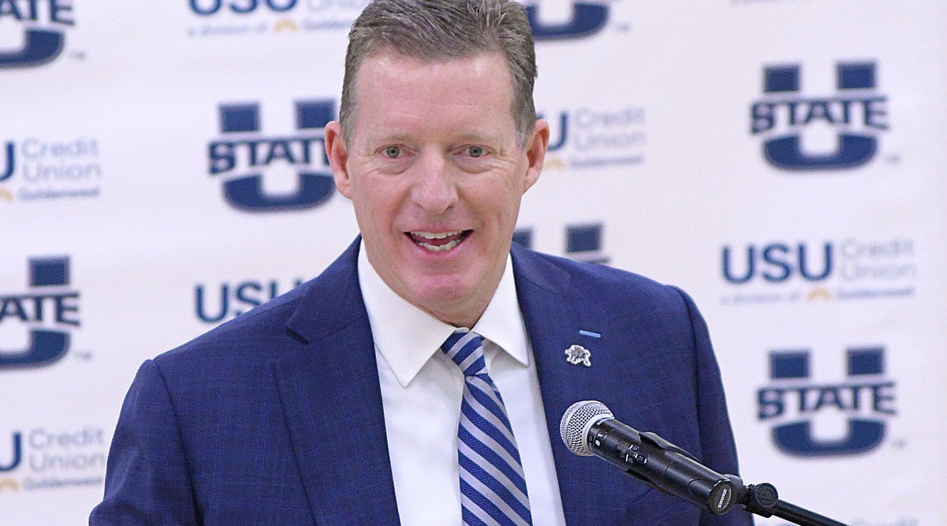 Hartwell resigns as USU's athletic director